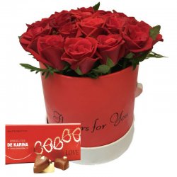 פלאוור בוקס ורדים + מארז שוקולד